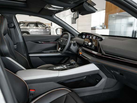 2024 Changan UNI-V I, белый, 3329900 рублей - вид 33