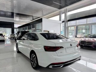 2022 Volkswagen Sagitar III, белый, 1600000 рублей, вид 3