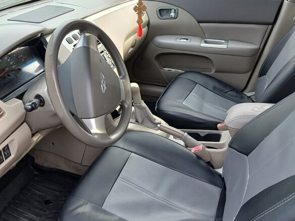 2011 Vortex Estina I, чёрный, 245000 рублей - вид 4