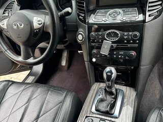 2014 Infiniti QX70, чёрный, 2100000 рублей, вид 4