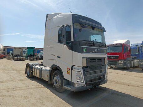 2020 Volvo FH, белый, 10000000 рублей, вид 3