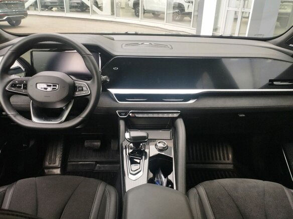 2024 Geely Monjaro I, серый, 3650000 рублей - вид 7