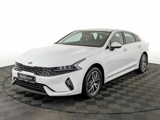 2021 Kia K5 III, белый, 2350000 рублей, вид 1