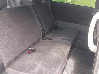2003 Toyota Voxy I (R60), серебристый, 720000 рублей, вид 5