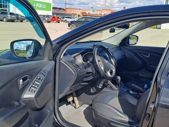 2014 Hyundai ix35 I Рестайлинг, чёрный, 1200000 рублей - вид 6
