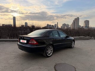 2006 Mercedes-Benz C-Класс 230 II (W203) Рестайлинг, чёрный, 1550000 рублей, вид 3
