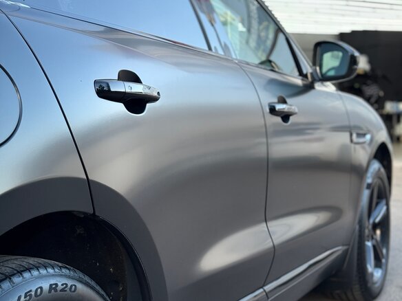 2018 Jaguar F-Pace I, чёрный, 2990000 рублей - вид 13