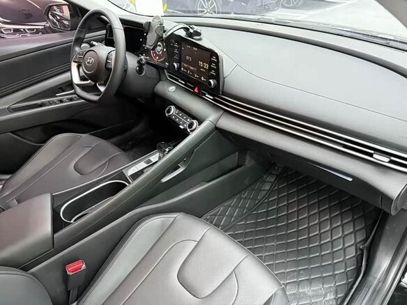 2022 Hyundai Elantra VII (CN7), чёрный, 1500000 рублей - вид 13