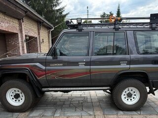 2009 Toyota Land Cruiser 76 70 Series Рестайлинг 1, чёрный, 7500000 рублей, вид 4