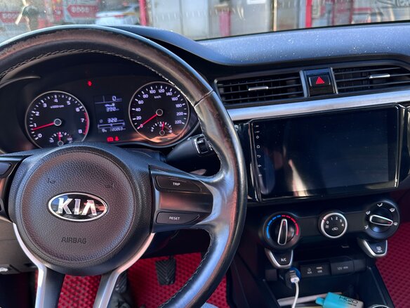 2017 Kia Rio IV, белый, 940000 рублей - вид 5