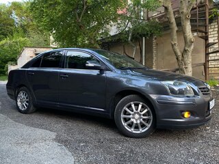 2007 Toyota Avensis II Рестайлинг, серебристый, 850000 рублей, вид 3