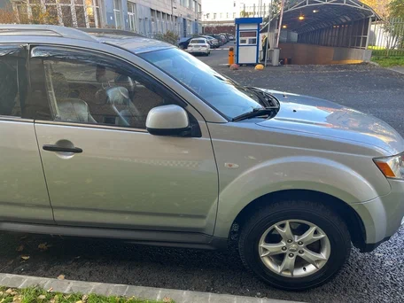 2008 Mitsubishi Outlander I, серебристый, 1000000 рублей, вид 3
