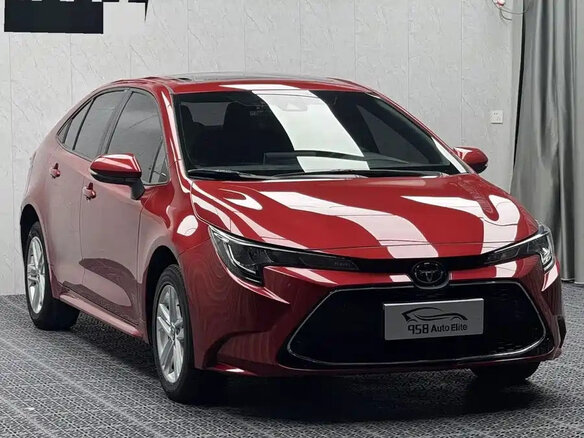 2023 Toyota Levin XII (E210) Рестайлинг, красный - вид 2