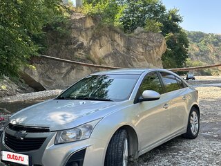 2013 Chevrolet Cruze I Рестайлинг, серебристый, 620000 рублей, вид 1