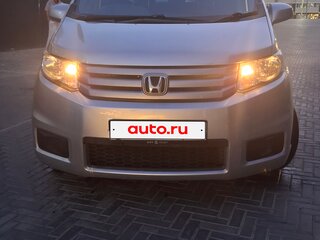 2013 Honda Freed I Рестайлинг, серебристый, 1129000 рублей, вид 2