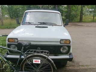 1998 Lada (ВАЗ) 2121 (4x4) I Рестайлинг, белый, 130000 рублей, вид 1