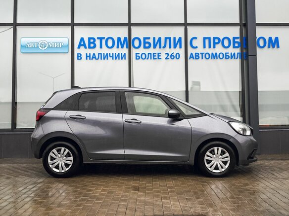 2021 Honda Fit IV, серый, 1275000 рублей - вид 5