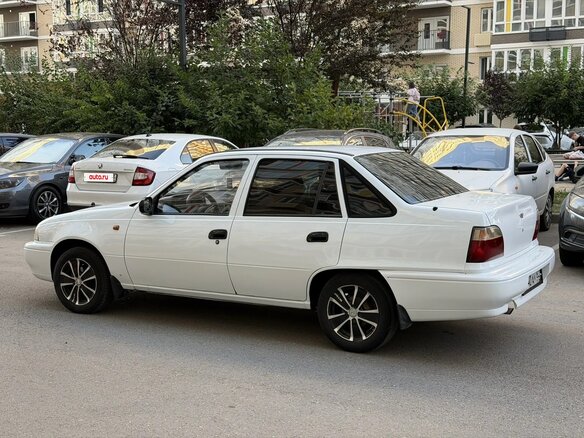 2001 Daewoo Nexia I, белый, 210000 рублей - вид 2