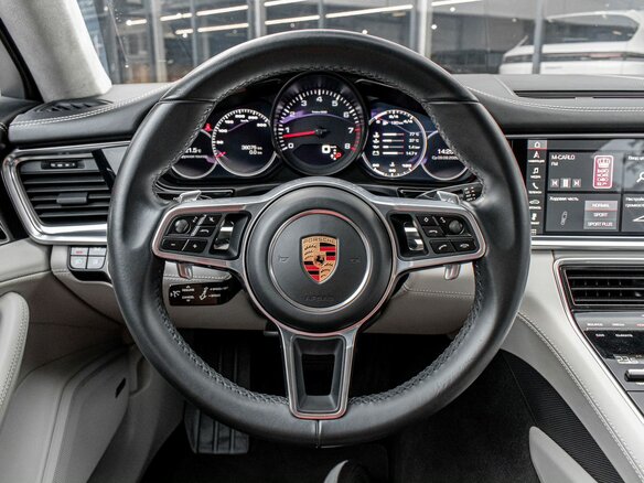2018 Porsche Panamera 4 II, чёрный, 7700000 рублей - вид 12