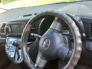 2003 Toyota Wish I, серый, 680000 рублей, вид 4