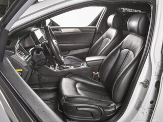 2017 Hyundai Sonata VII (LF) Рестайлинг, белый, 1490000 рублей, вид 4