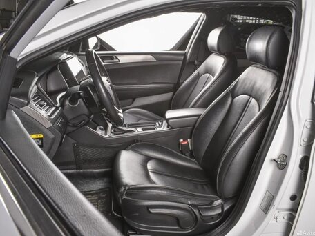 2017 Hyundai Sonata VII (LF) Рестайлинг, белый, 1490000 рублей, вид 4