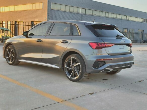 2023 Audi A3 Sportback 35 TFSI IV (8Y), серый, 2350000 рублей - вид 5