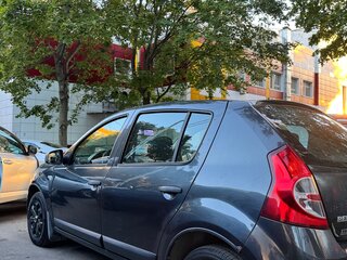 2010 Renault Sandero I, серый, 400000 рублей, вид 4