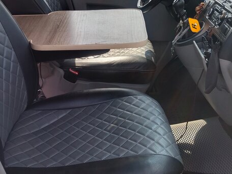 2013 Volkswagen Caravelle, белый, 2100000 рублей, вид 4