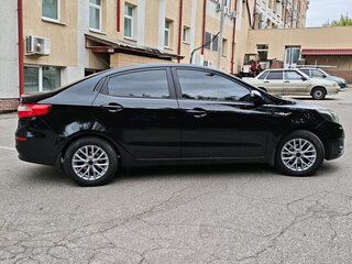 2014 Kia Rio III, чёрный, 750000 рублей, вид 5