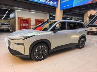 2026 Toyota bZ3X 50 kWh, серебристый, 2452055 рублей, вид 1