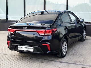 2017 Kia Rio IV, чёрный, 1099000 рублей, вид 5