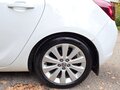 2011 Opel Astra J, белый - вид 10