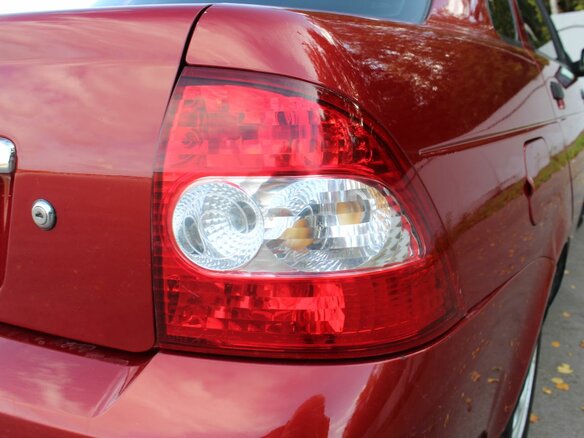 2008 Lada (ВАЗ) Priora I, красный, 295000 рублей - вид 18