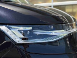 2023 Volkswagen Multivan T7, чёрный, 5190000 рублей, вид 3