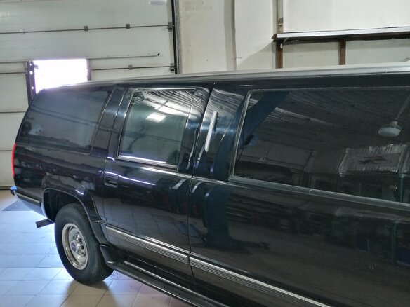 1997 GMC Suburban, чёрный, 6000000 рублей - вид 8