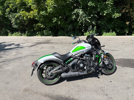 2018 Kawasaki EN650 Vulcan S, белый, 715000 рублей, вид 4