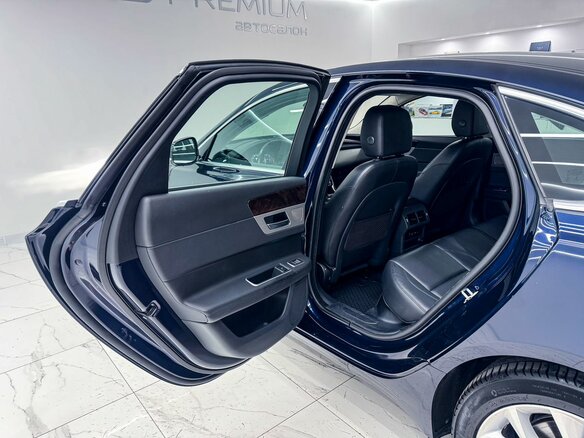 2020 Jaguar XF II, синий, 2560000 рублей - вид 22