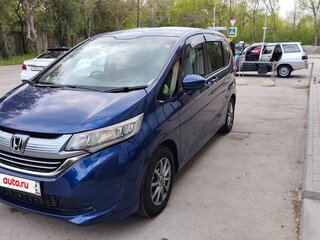2017 Honda Freed II, синий, 1500000 рублей, вид 1