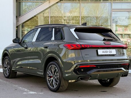 2026 Audi Q5 L III (GU), зелёный, 6940000 рублей, вид 5