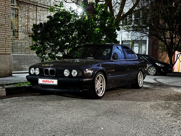 1992 BMW 5 серии 525i III (E34), серый