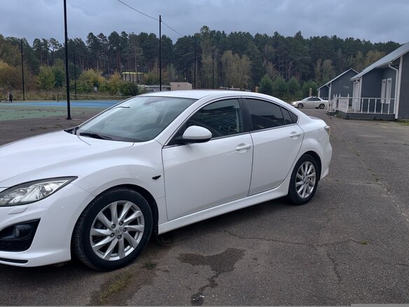 2011 Mazda 6 II (GH) Рестайлинг, белый, 950000 рублей