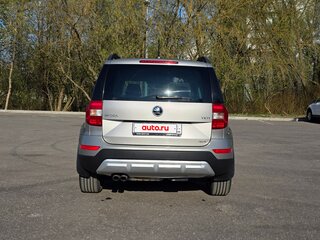 2017 Skoda Yeti I Рестайлинг, бежевый, 1700000 рублей, вид 5