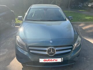 2013 Mercedes-Benz A-Класс 200 III (W176), синий, 1300000 рублей, вид 1