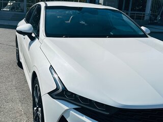 2020 Kia K5 III, белый, 2450000 рублей, вид 3
