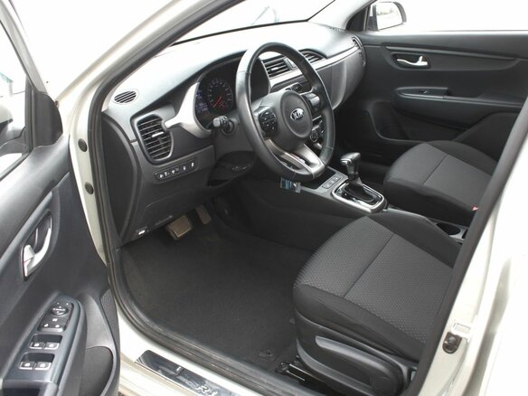 2020 Kia Rio IV, серый, 1490000 рублей - вид 15