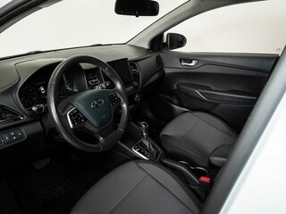 2021 Hyundai Solaris II Рестайлинг, белый, 1550000 рублей, вид 5
