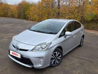 2012 Toyota Prius III Рестайлинг (XW30), серебристый, 920000 рублей, вид 2