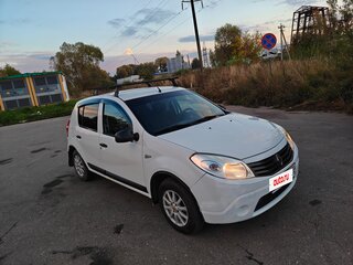 2012 Renault Sandero I, белый, 565000 рублей, вид 2