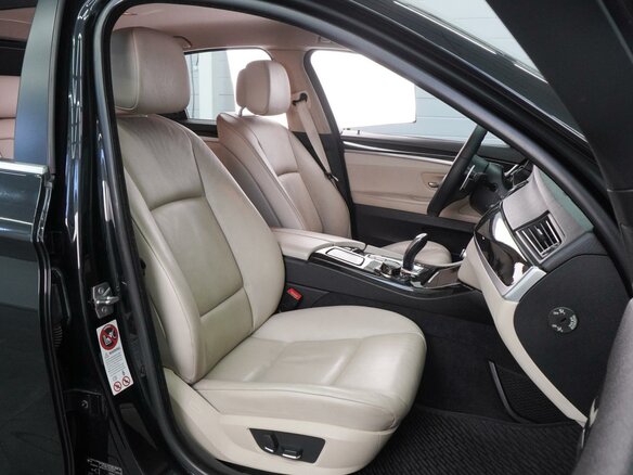 2010 BMW 5 серии 523i VI (F10/F11/F07), чёрный, 1849000 рублей - вид 7